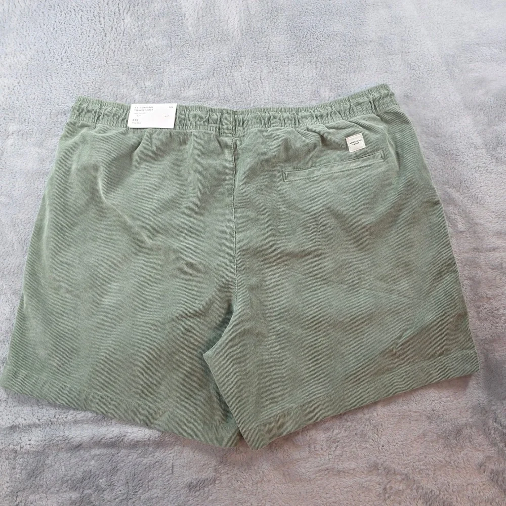 American Eagle‎ Men XXL Sage Green Corduroy Trekker Shorts Flex Stretch 5.5